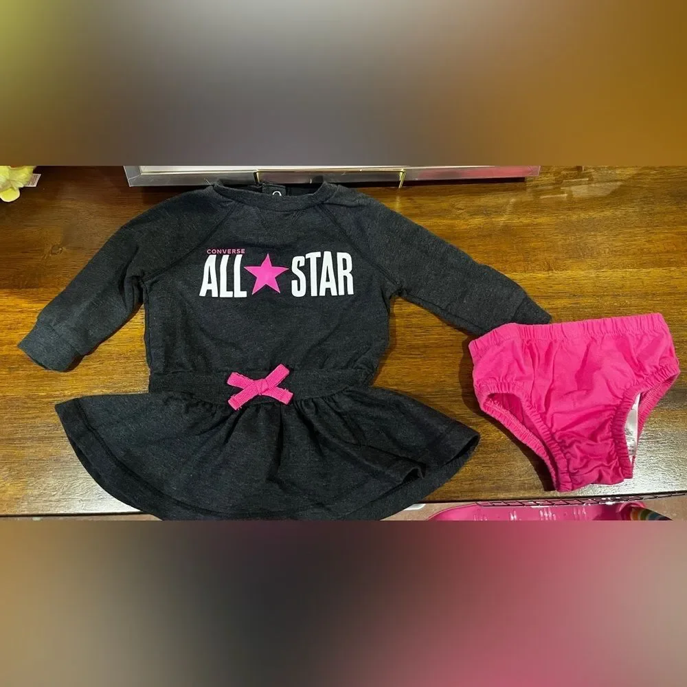 Infant Girl Converse 2 Piece Set Size 3M